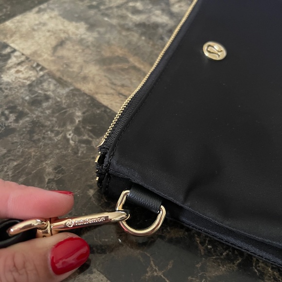 Lululemon black gold Now and Always Wristlet zippered wallet - Picture 7 of 15